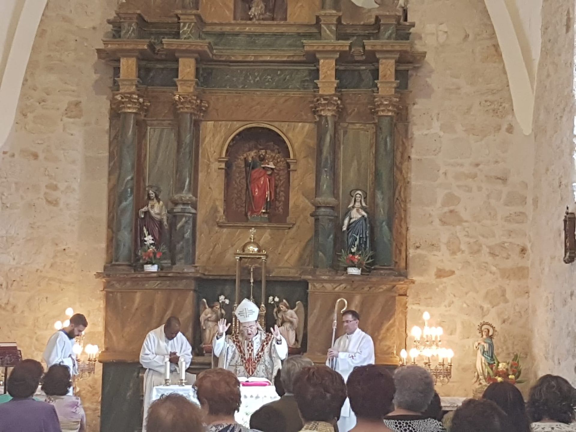 VISITA DEL ARZOBISPO  DE BURGOS