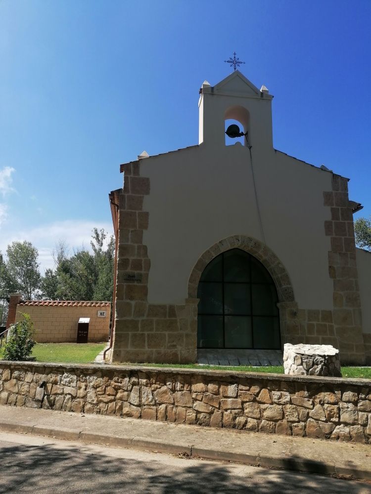INSTALACION DE ATRILES INFORMATIVOS EN ERMITA E IGLESIA